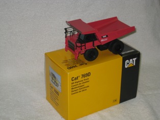 Cat 769D Holzner red