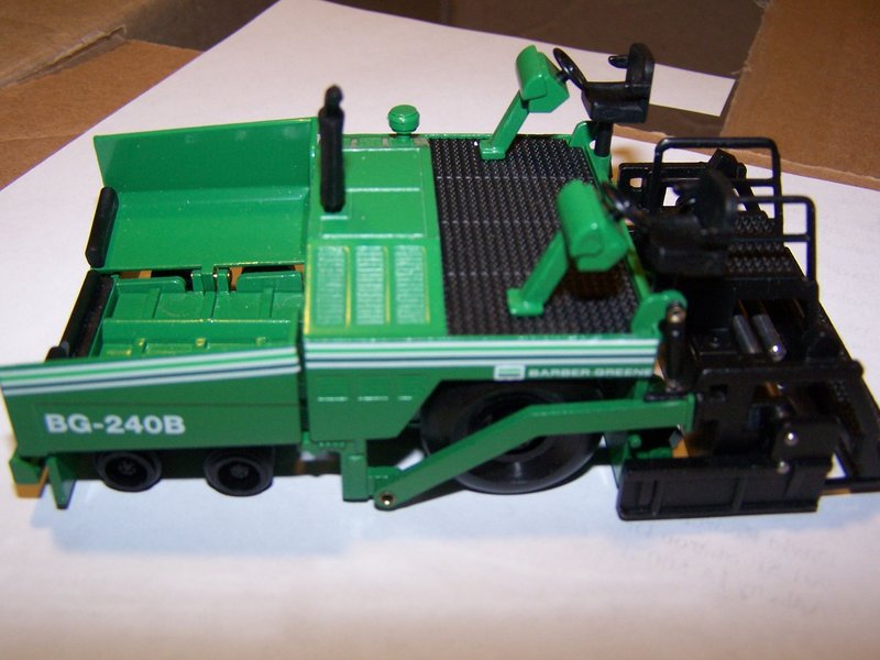 Caterpillar Barber Greene 240B wheel paver